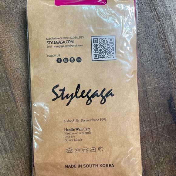 Womens Pink Footed Pantyhose Tights‎ Size Medium Large NWT STYLEGAGA - Picture 2 of 2